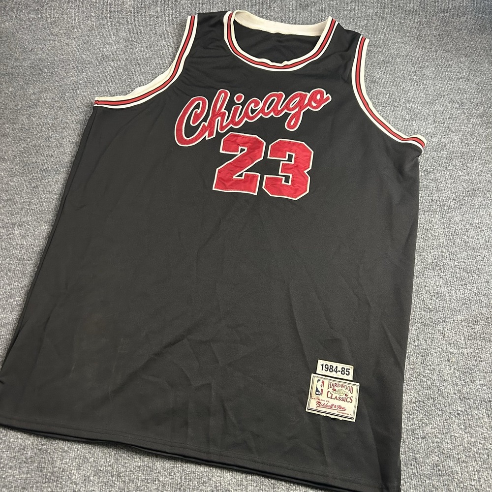 Chicago Bulls Jersey Mens XL Black NBA Basketball Michael Jordan Mitchell & Ness